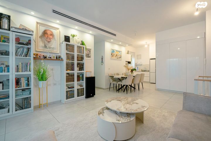 דירת גן, לוטם, הפרחים, חריש