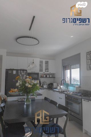 גג/ פנטהאוז, פועלים ד, כפר סבא