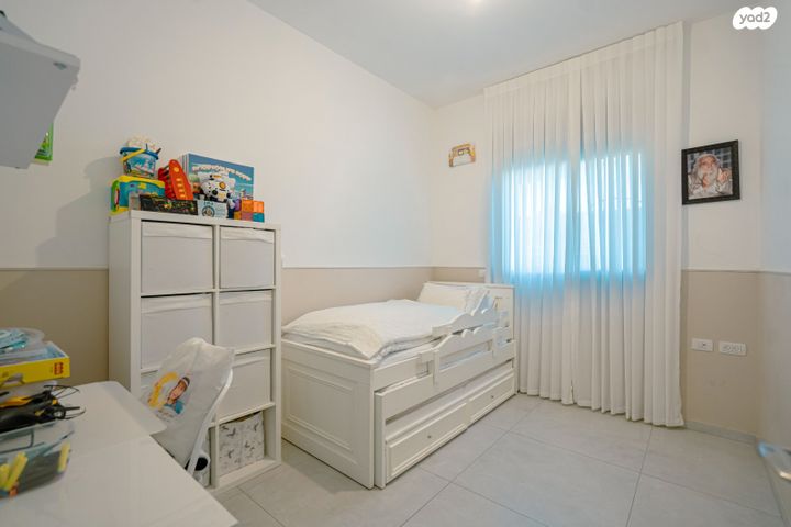 דירת גן, לוטם, הפרחים, חריש