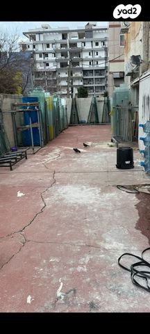 מבני תעשיה, בת ים