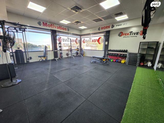 חנויות/ שטח מסחרי, הרצל, עמידר, טירת כרמל