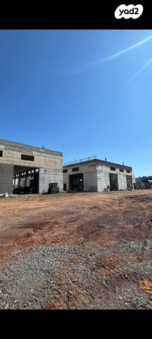 מבני תעשיה, פארק תעשיות קדמת גליל