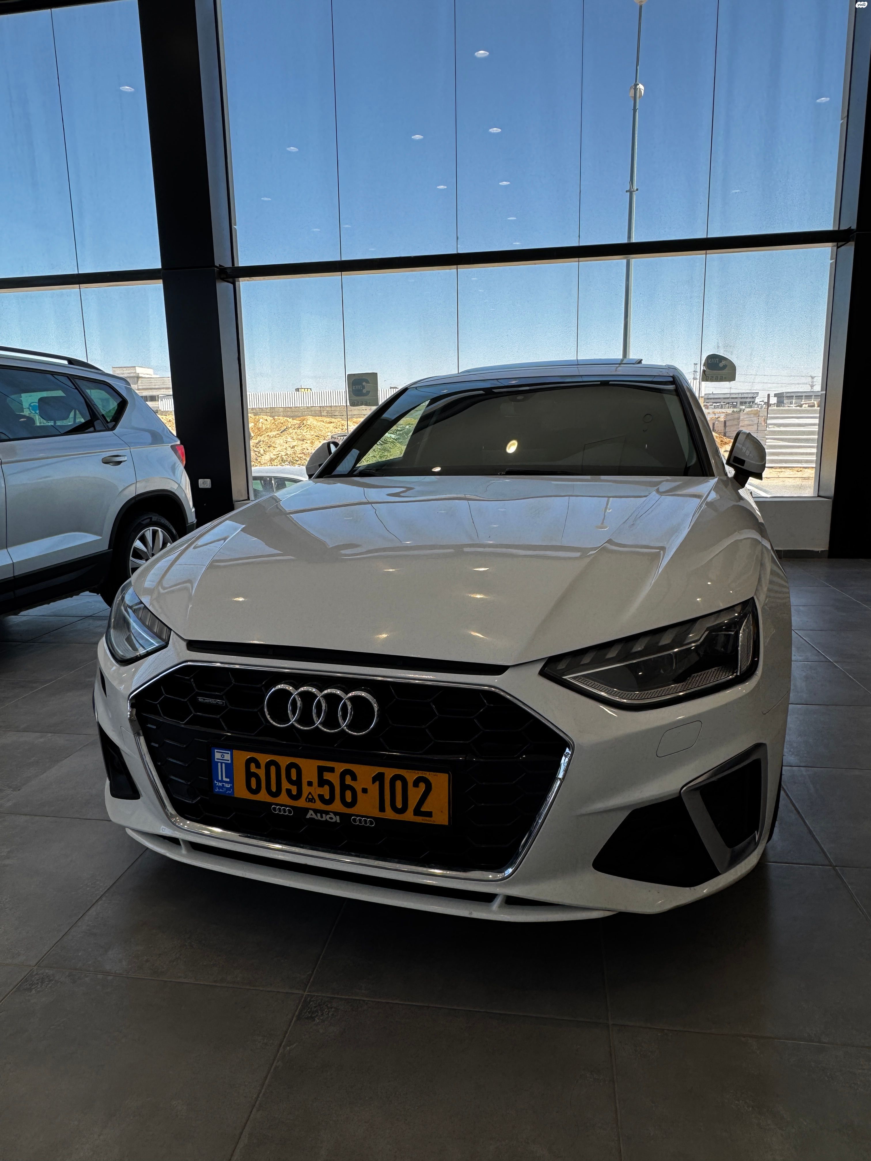 מודעת רכב אאודי A4