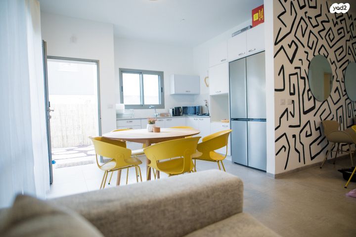 דו משפחתי, לשם 25, רובע 10 חן, קצרין