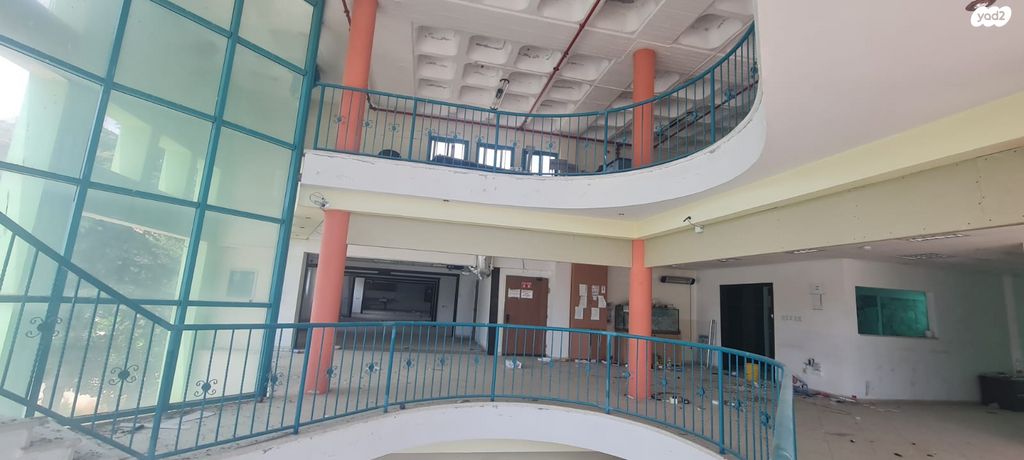 מבני תעשיה, מג'דל שמס