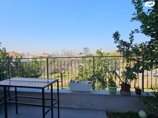 גני צהלה, רמות צהלה