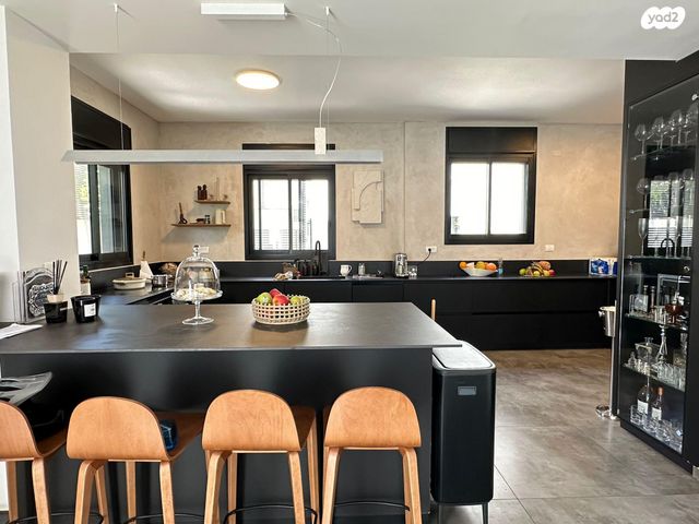 דירת גן, תל ברוך, תל אביב יפו