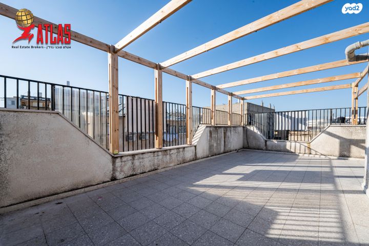 גג/ פנטהאוז, מתתיהו, קרית ויז'ניץ, בני ברק