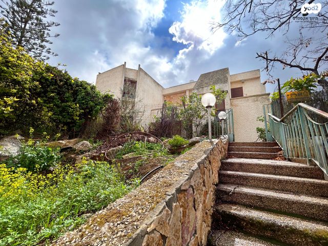 בית פרטי/ קוטג', עופרים, מיתר / כרמית