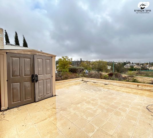 בית פרטי/ קוטג', עופרים, מיתר / כרמית