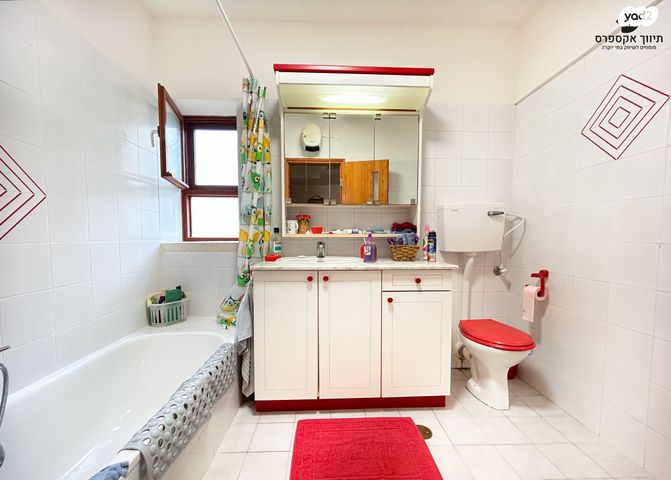 בית פרטי/ קוטג', עופרים, מיתר / כרמית