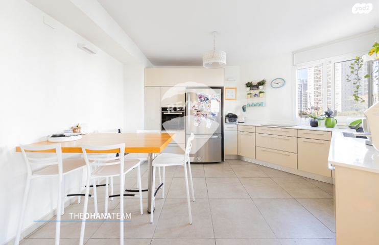 דירה, מנחם בגין, רמת פולג, נתניה