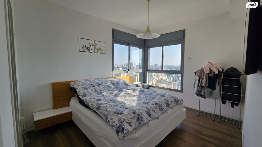 דירה, ערבי נחל, גבעתיים