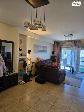 דירה, גבעת טל, אלפי מנשה