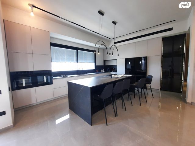 גג/ פנטהאוז, הרב אבא אבוחצירה, שדרות