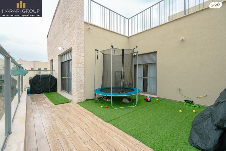 גג/ פנטהאוז, צאלון, החורש, חריש