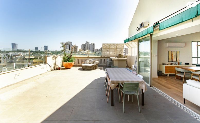 גג/ פנטהאוז, הוד השרון