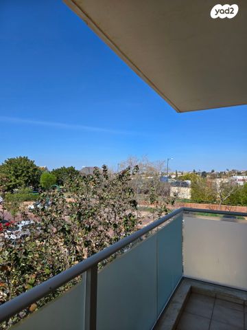 דירה, גבעת טל, אלפי מנשה