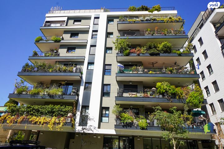 גג/ פנטהאוז, שדה בוקר, ארלוזורוב, גבעתיים