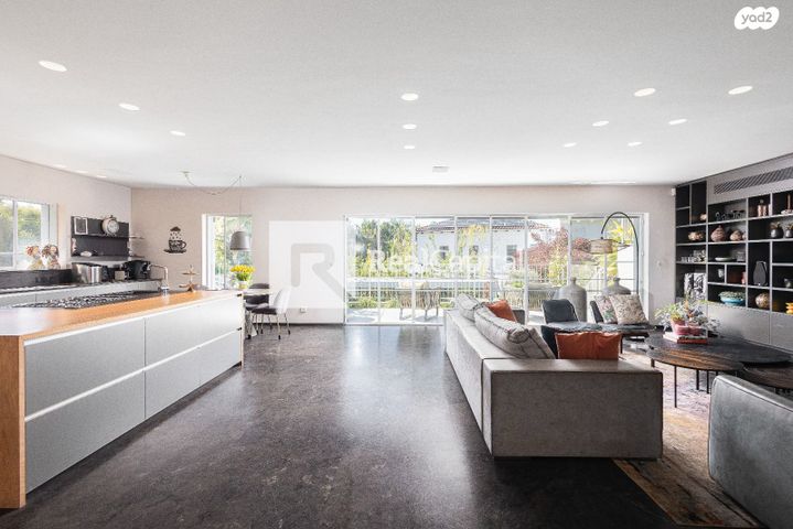 דו משפחתי, קרית יערים, רמת השרון