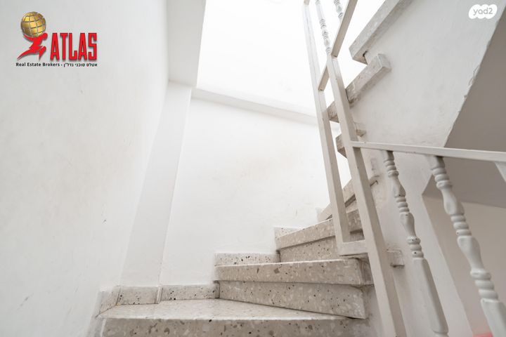 גג/ פנטהאוז, מתתיהו, קרית ויז'ניץ, בני ברק