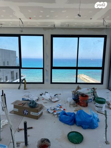גג/ פנטהאוז, השחף 4, בת גלים, חיפה