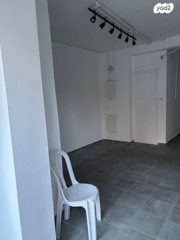 חנויות/ שטח מסחרי, יפה נוף 17, בית הכרם, רמת בית הכרם, ירושלים