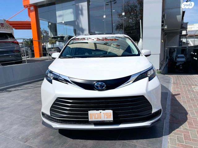 טויוטה סיינה