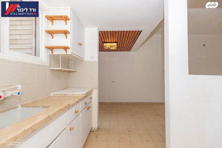 דו משפחתי, גיניגר, גיניגר