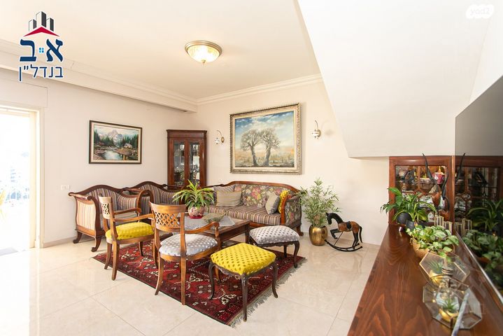 גג/ פנטהאוז, עובדיה, רמת התשבי, חיפה