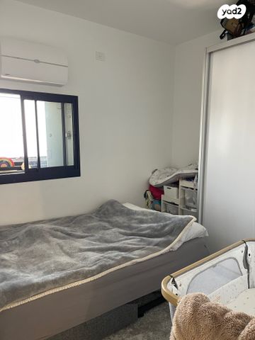 דירה, ליאונרדו דה וינצ'י 12, גני שרונה, קרית הממשלה, תל אביב יפו