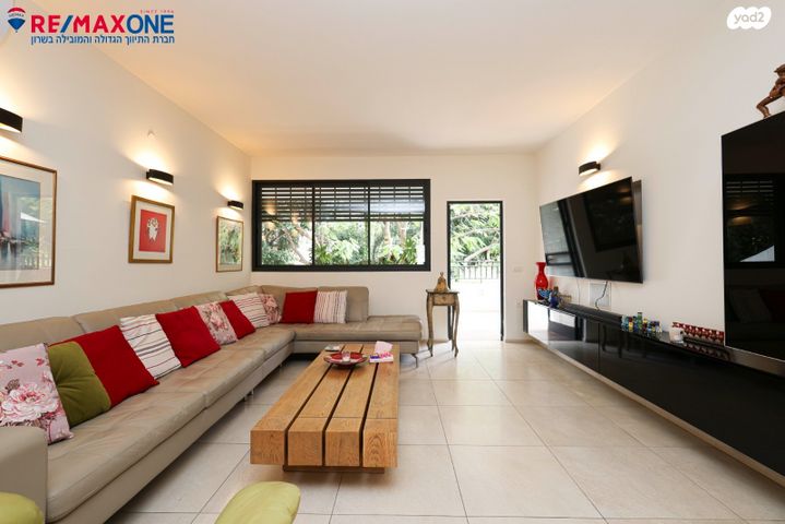 דירה, היסמין, הפרחים, כפר סבא