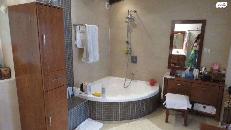 דו משפחתי, רמות, ירושלים