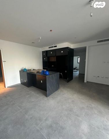 דירה, תוצרת הארץ, נחלת יצחק, תל אביב יפו