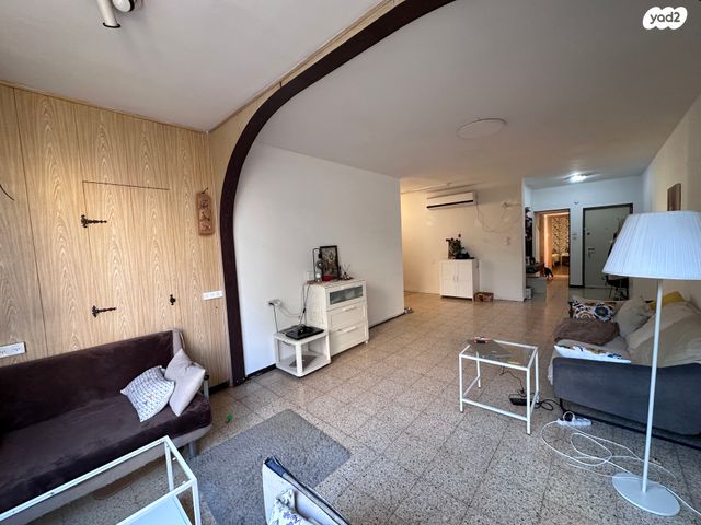 דירה, הרצל 23, פתח תקווה