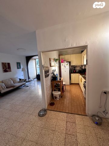 דירה, הרצל 23, פתח תקווה