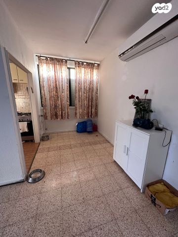 דירה, הרצל 23, פתח תקווה