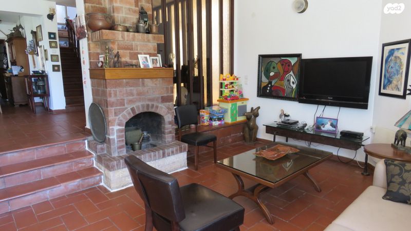 דו משפחתי, רמות, ירושלים