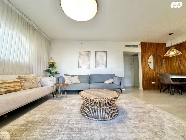 דירה, אמיר דרורי, קרית אילון, חולון