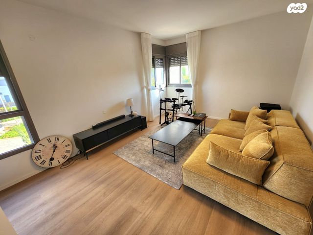 דופלקס, צאלון, אבן גבירול, רחובות