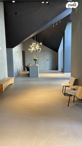 דירה, ליאונרדו דה וינצ'י 12, גני שרונה, קרית הממשלה, תל אביב יפו