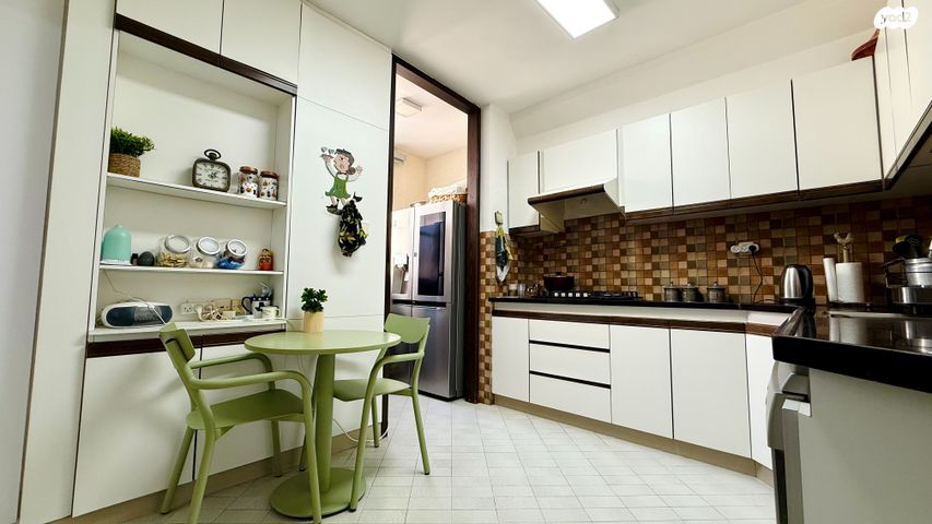 גג/ פנטהאוז, עמיאל רוז'נסקי, אפרים, רחובות