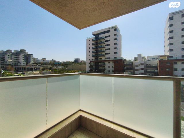 דירה, שוהם 94, אבני חן, חריש