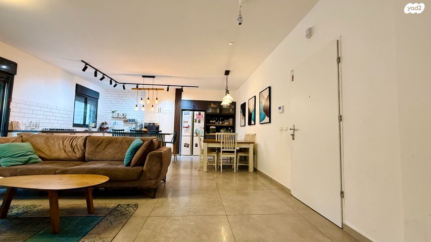 דירת גן, נווה יהודה, רחובות