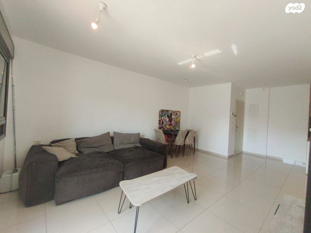 דירה, שוהם 94, אבני חן, חריש