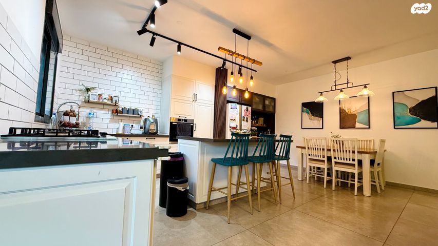 דירת גן, נווה יהודה, רחובות