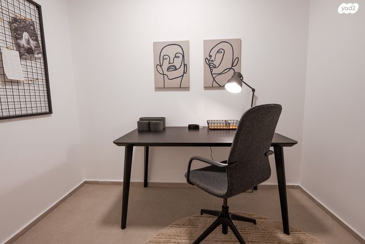 גג/ פנטהאוז, עין דור 11, שער פלמר, תחנת רכבת השמונה, חיפה