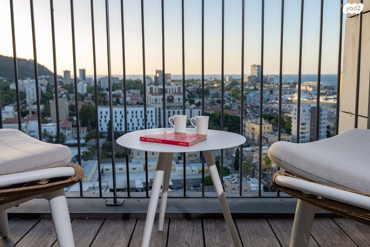 גג/ פנטהאוז, עין דור 11, שער פלמר, תחנת רכבת השמונה, חיפה