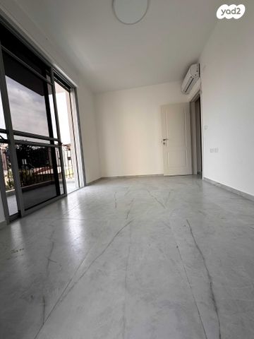 דירה, צהלון, שיכוני חסכון, תל אביב יפו