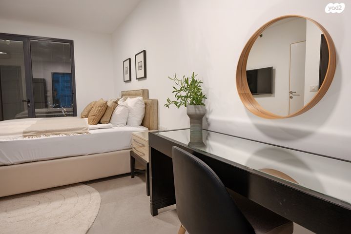 גג/ פנטהאוז, עין דור 11, שער פלמר, תחנת רכבת השמונה, חיפה